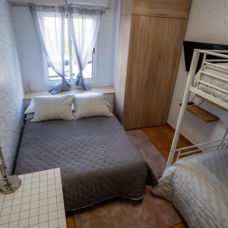 Casa Julio - Alcala Complete Coastal Retreat - Entire Apartment - 3 Min Walk From The Ocean - Shared Entrance With Host מראה חיצוני תמונה