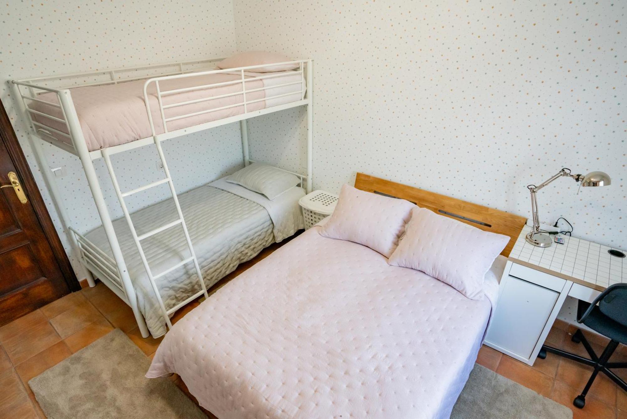 Casa Julio - Alcala Complete Coastal Retreat - Entire Apartment - 3 Min Walk From The Ocean - Shared Entrance With Host מראה חיצוני תמונה