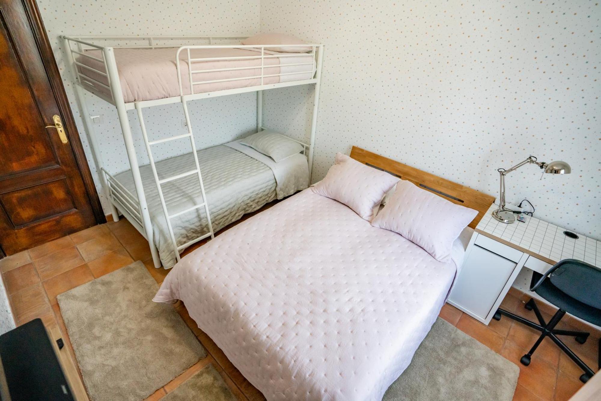 Casa Julio - Alcala Complete Coastal Retreat - Entire Apartment - 3 Min Walk From The Ocean - Shared Entrance With Host מראה חיצוני תמונה
