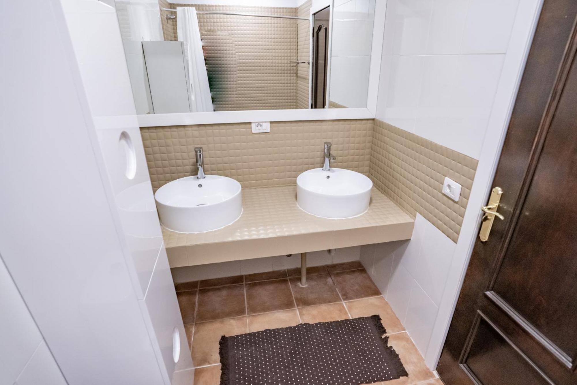 Casa Julio - Alcala Complete Coastal Retreat - Entire Apartment - 3 Min Walk From The Ocean - Shared Entrance With Host מראה חיצוני תמונה